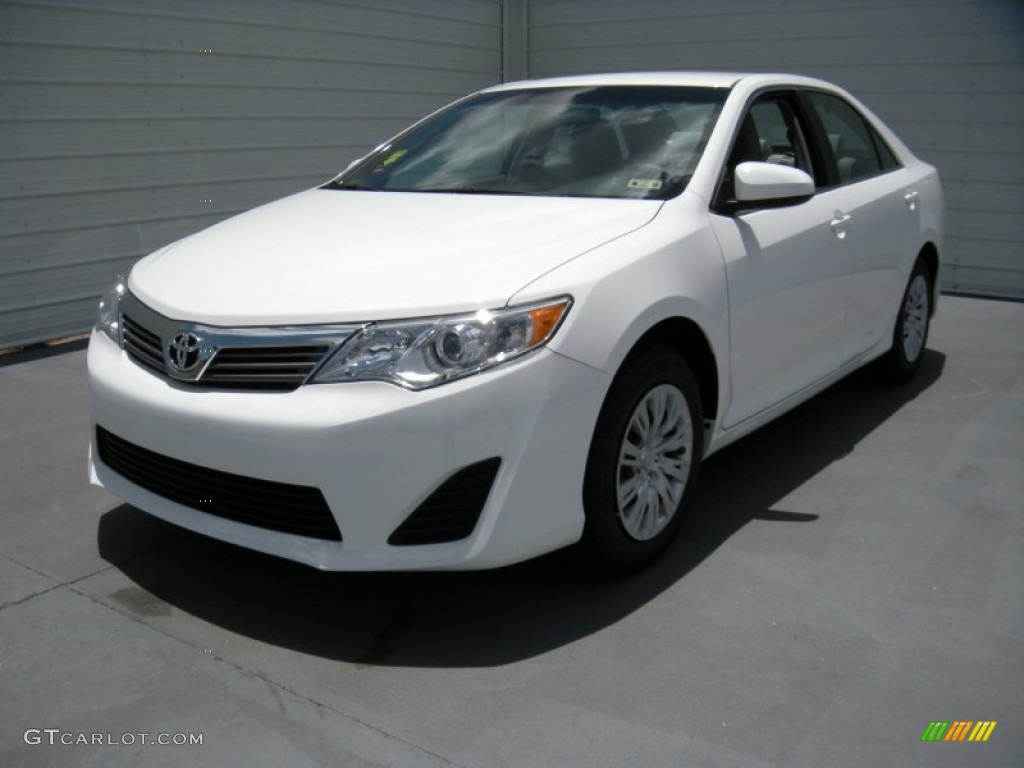 2014 Camry L - Super White / Ash photo #7