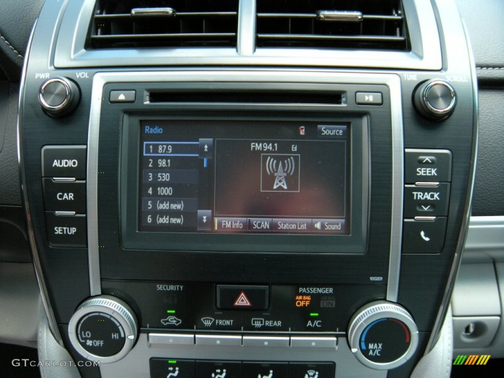 2014 Camry L - Super White / Ash photo #26