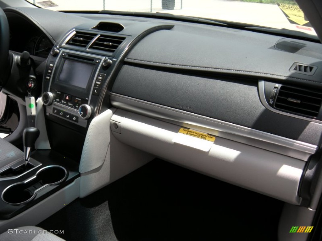 2014 Camry LE - Attitude Black Metallic / Ash photo #18