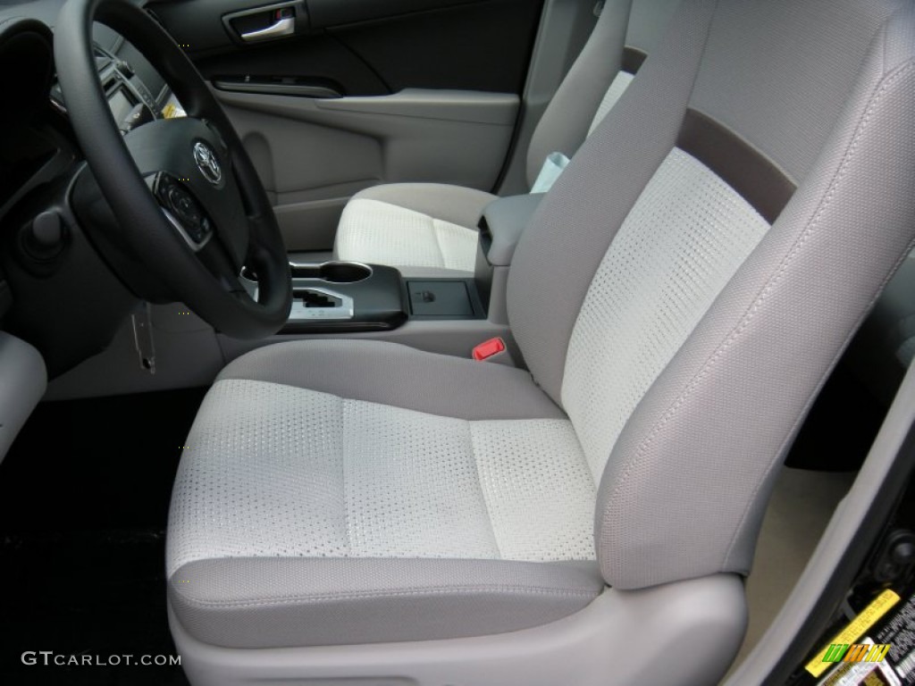 2014 Camry LE - Attitude Black Metallic / Ash photo #23