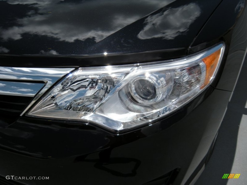 2014 Camry LE - Attitude Black Metallic / Ash photo #9