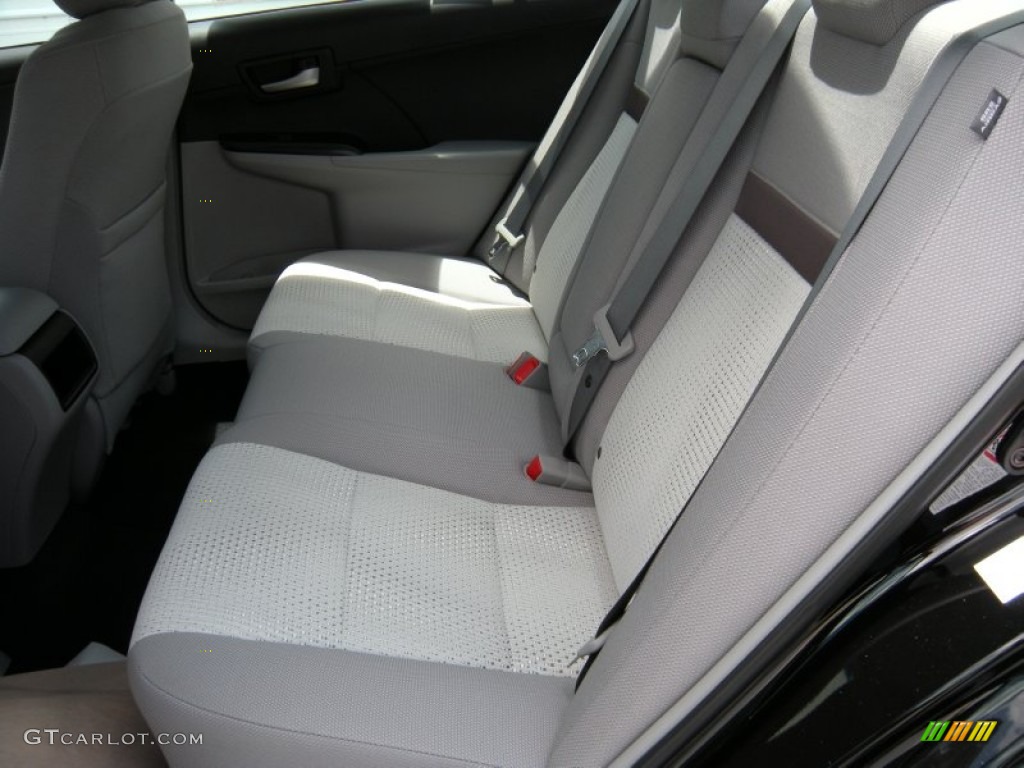 2014 Camry LE - Attitude Black Metallic / Ash photo #20