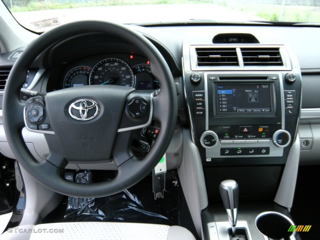 2014 Camry LE - Attitude Black Metallic / Ash photo #25