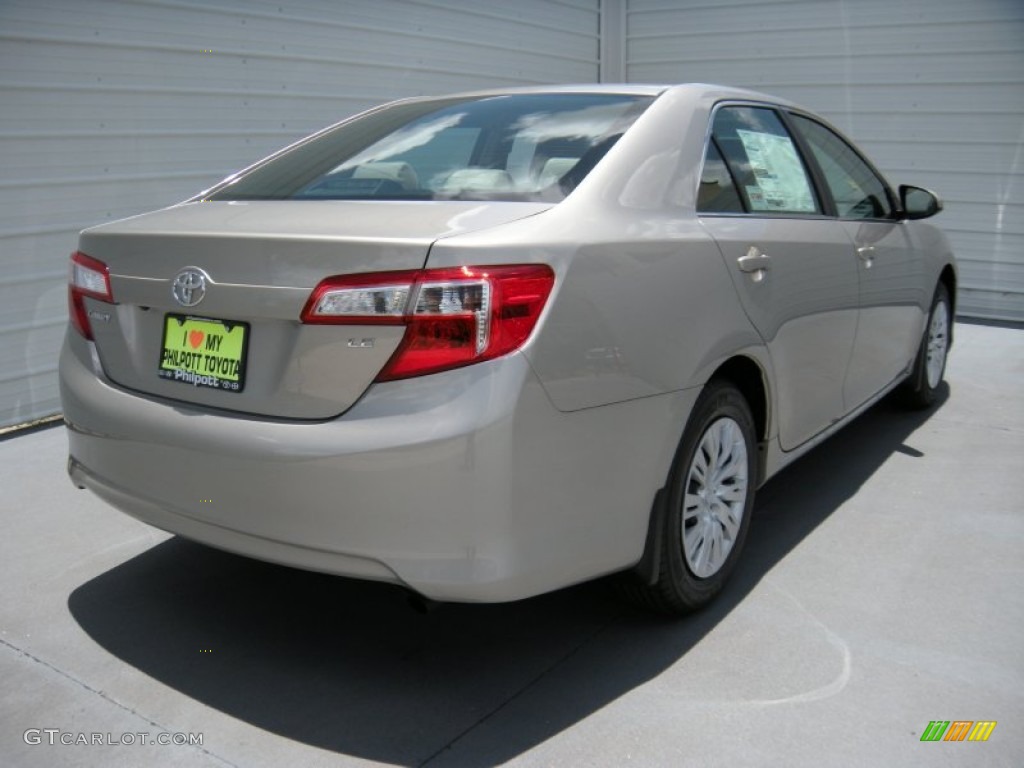 2014 Camry LE - Champagne Mica / Ivory photo #4