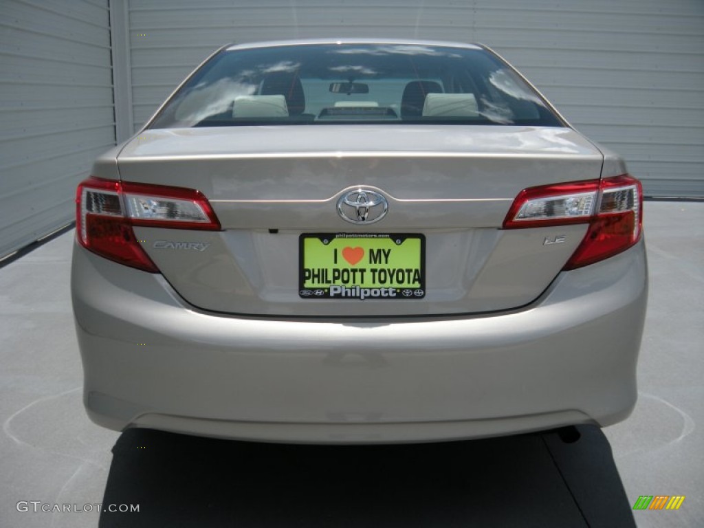 2014 Camry LE - Champagne Mica / Ivory photo #5