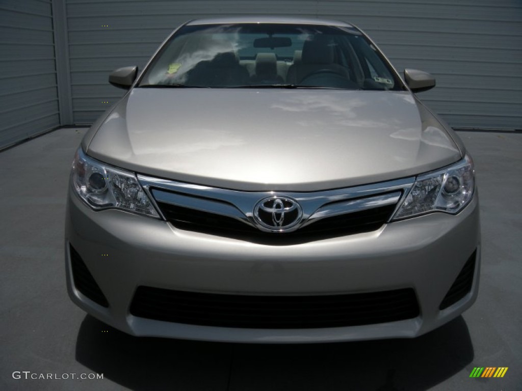 2014 Camry LE - Champagne Mica / Ivory photo #8