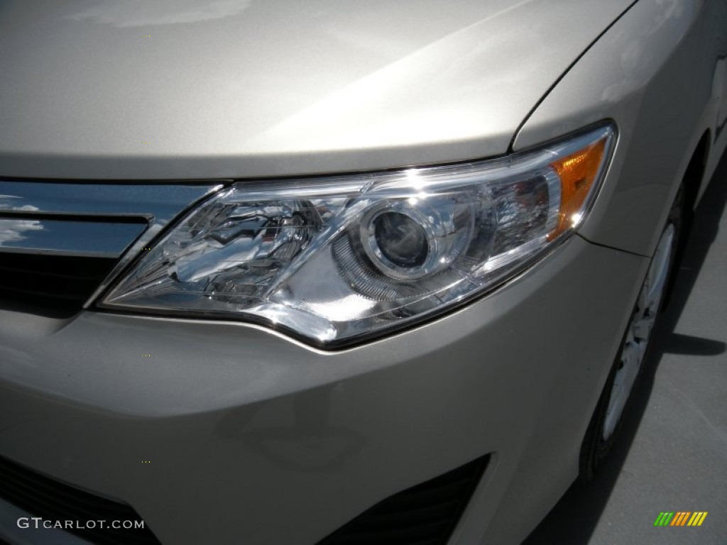 2014 Camry LE - Champagne Mica / Ivory photo #9