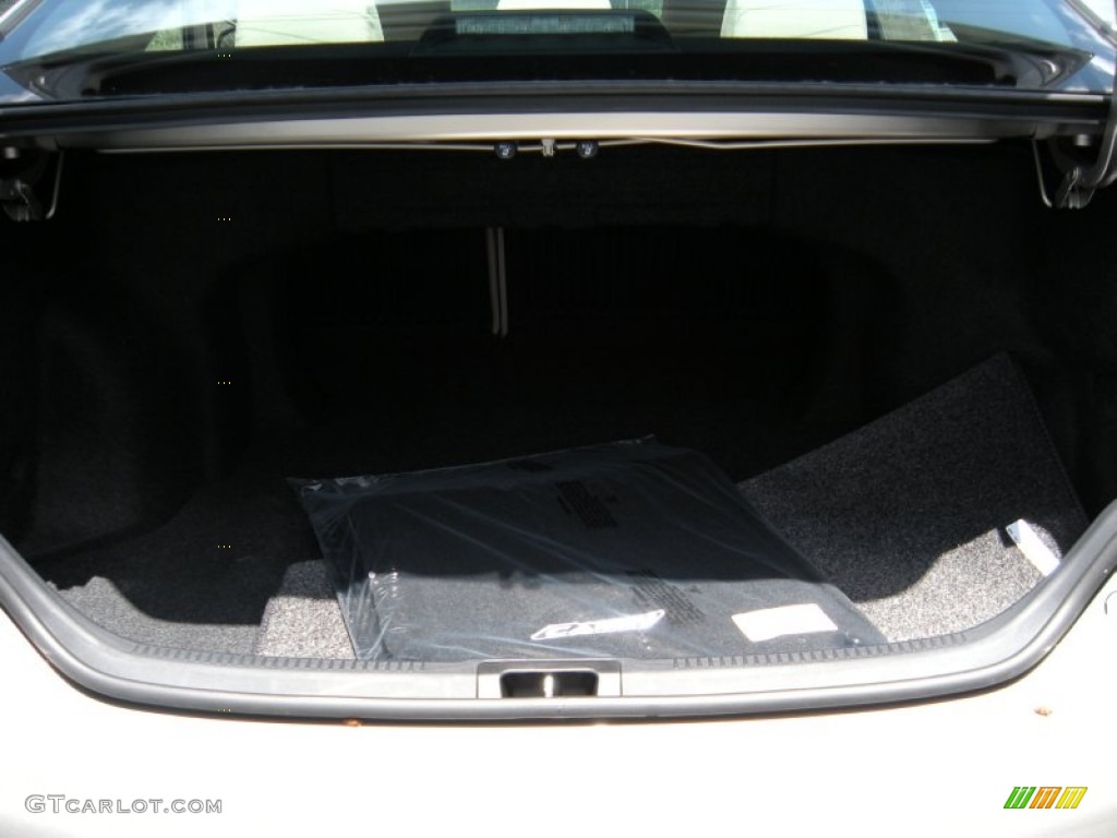 2014 Camry LE - Champagne Mica / Ivory photo #16