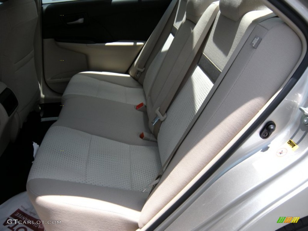 2014 Camry LE - Champagne Mica / Ivory photo #20