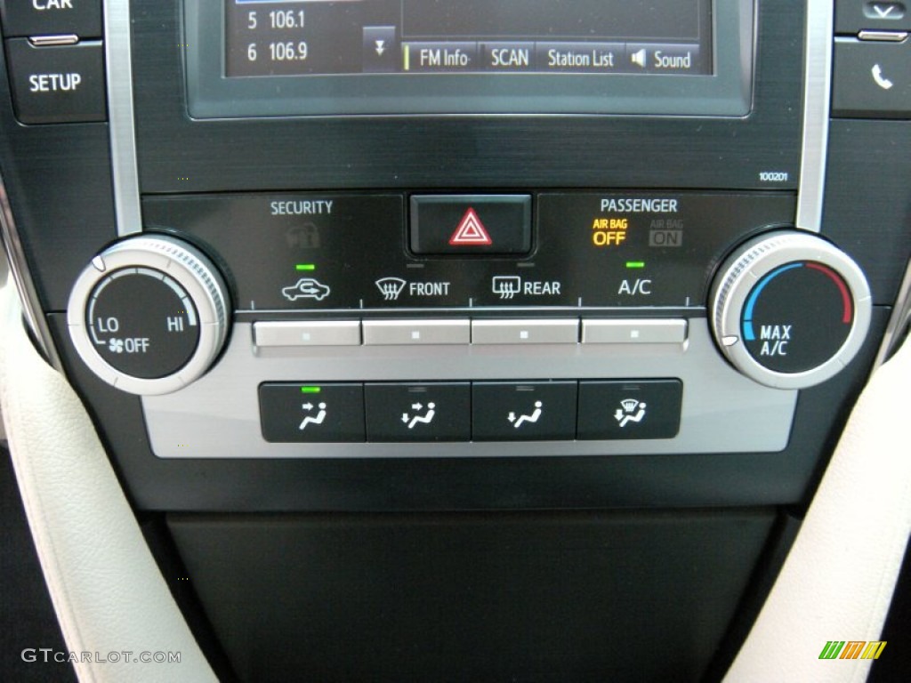 2014 Camry LE - Champagne Mica / Ivory photo #28