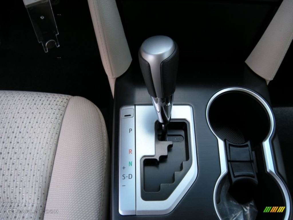 2014 Camry LE - Champagne Mica / Ivory photo #29