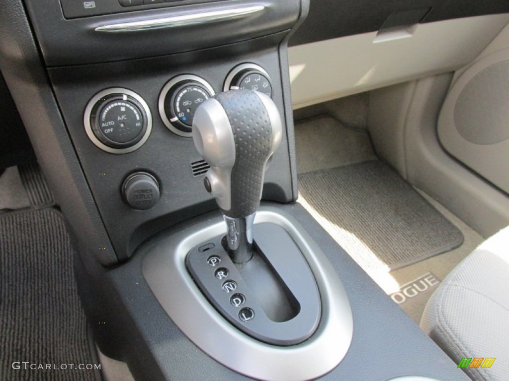 2011 Rogue SV AWD - Platinum Graphite / Gray photo #16