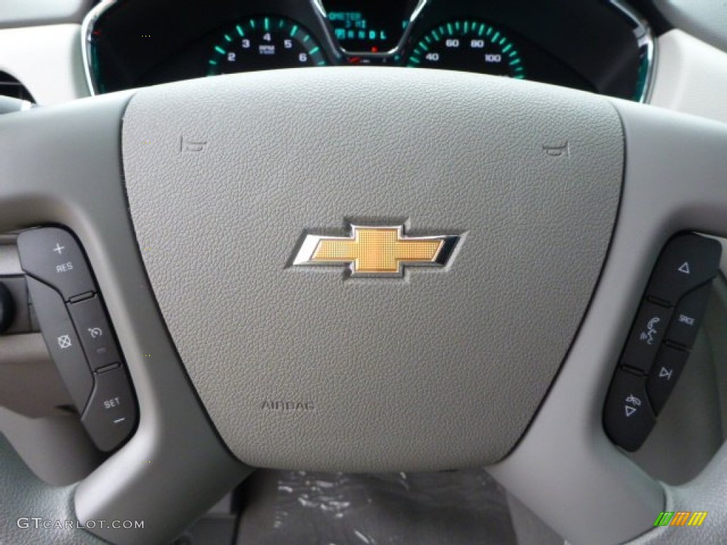2015 Chevrolet Traverse LS Controls Photo #94641881