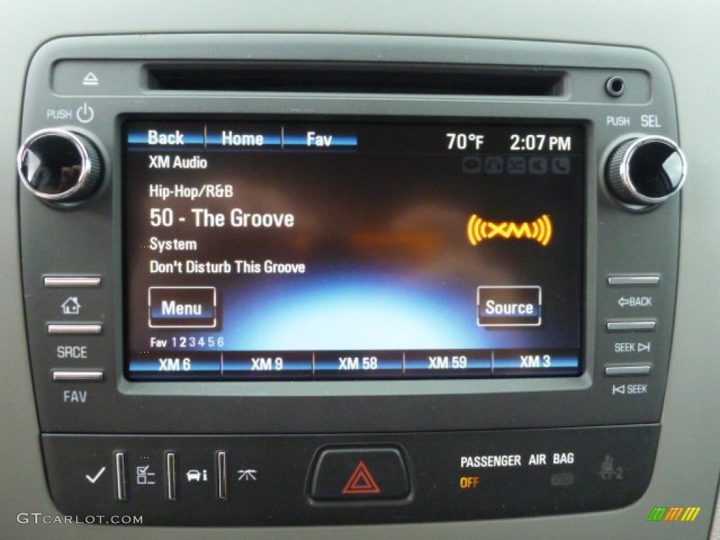 2015 Chevrolet Traverse LS Controls Photo #94641929