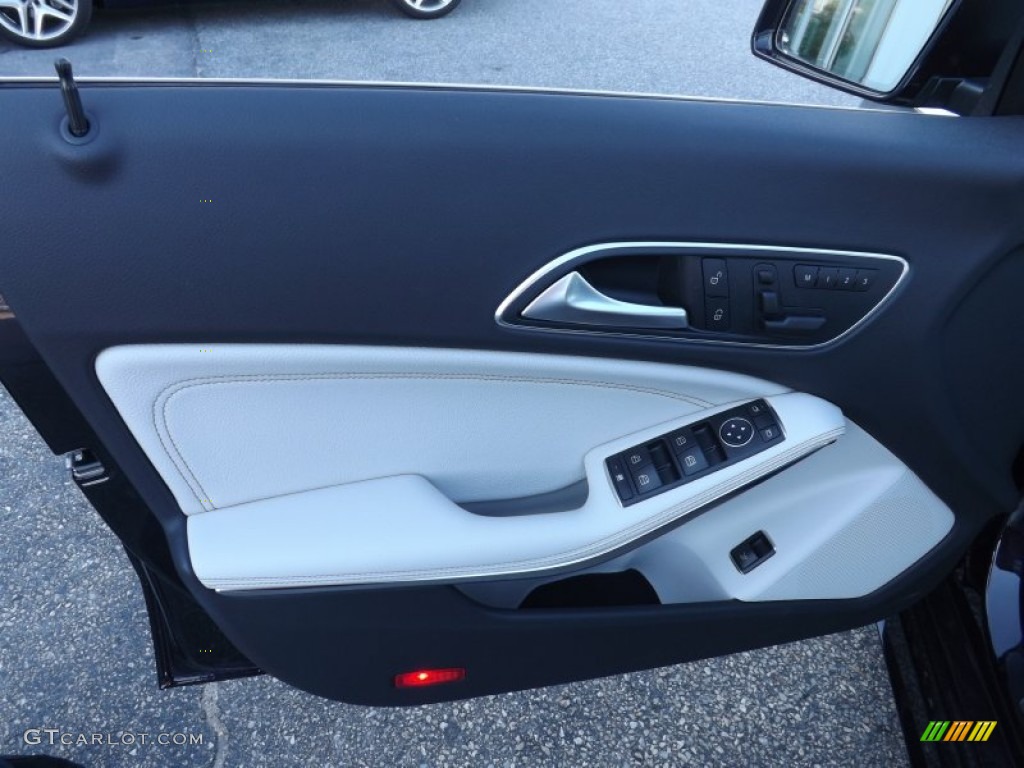 2014 Mercedes-Benz CLA 250 4Matic Ash Door Panel Photo #94642031