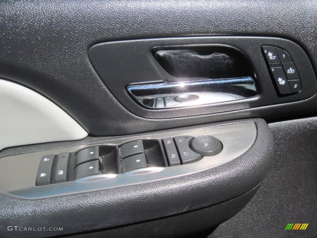 2007 Suburban 1500 Z71 4x4 - Black / Light Titanium/Ebony photo #14