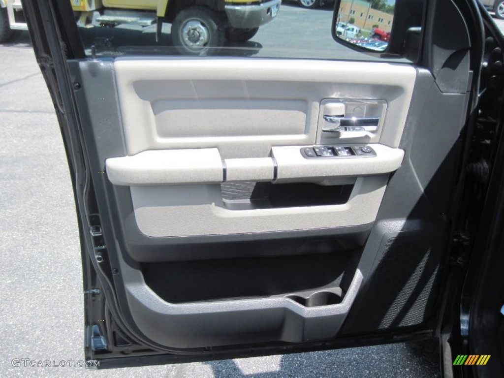 2011 Ram 1500 SLT Quad Cab 4x4 - Brilliant Black Crystal Pearl / Dark Slate Gray/Medium Graystone photo #10