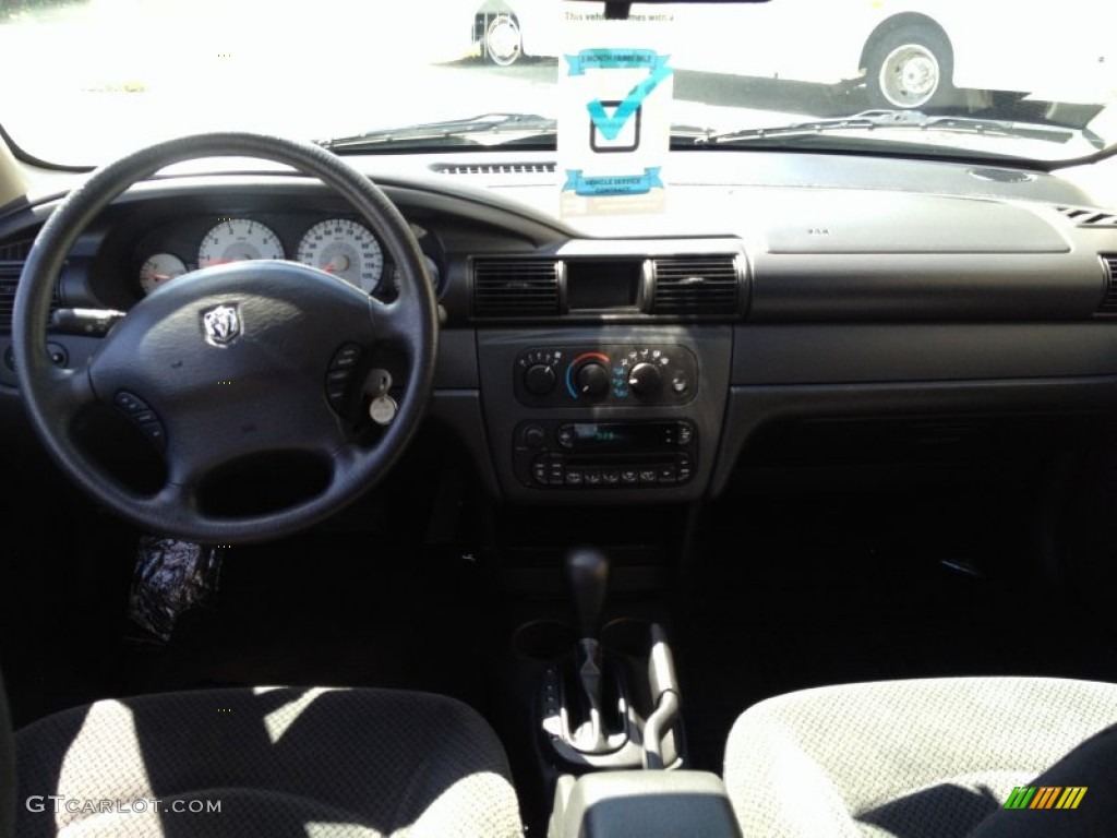 2006 Stratus SXT Sedan - Stone White / Dark Slate Grey photo #21