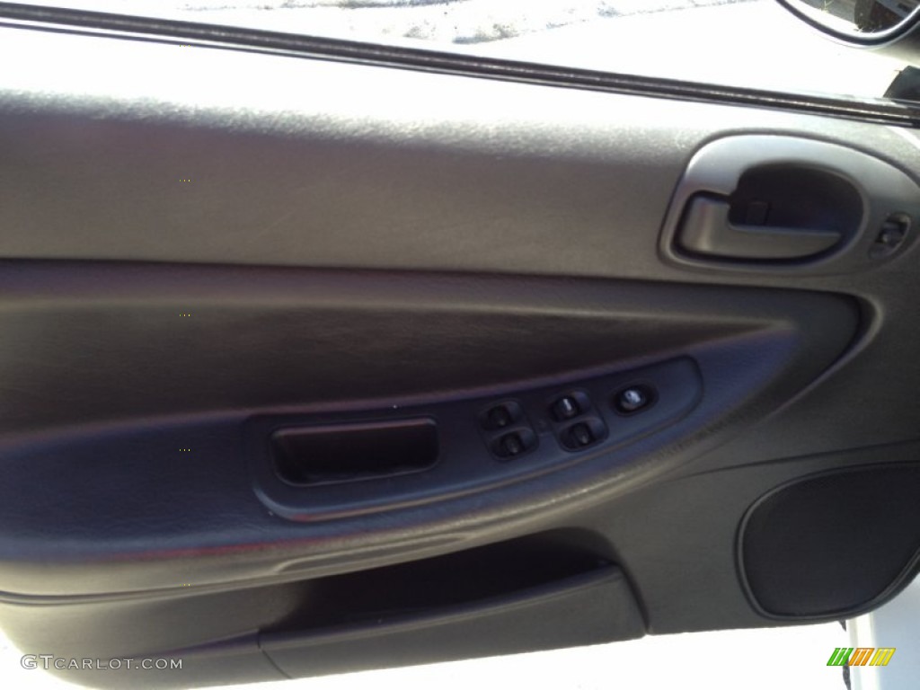 2006 Stratus SXT Sedan - Stone White / Dark Slate Grey photo #23