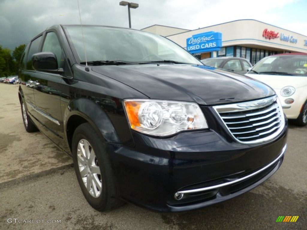 2011 Town & Country Touring - L - Sapphire Crystal Metallic / Black/Light Graystone photo #1