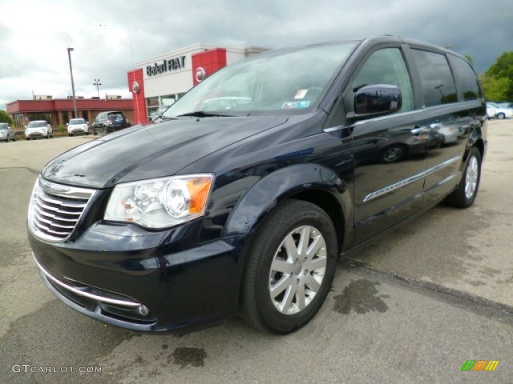 2011 Town & Country Touring - L - Sapphire Crystal Metallic / Black/Light Graystone photo #3