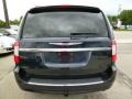 2011 Sapphire Crystal Metallic Chrysler Town & Country Touring - L  photo #5