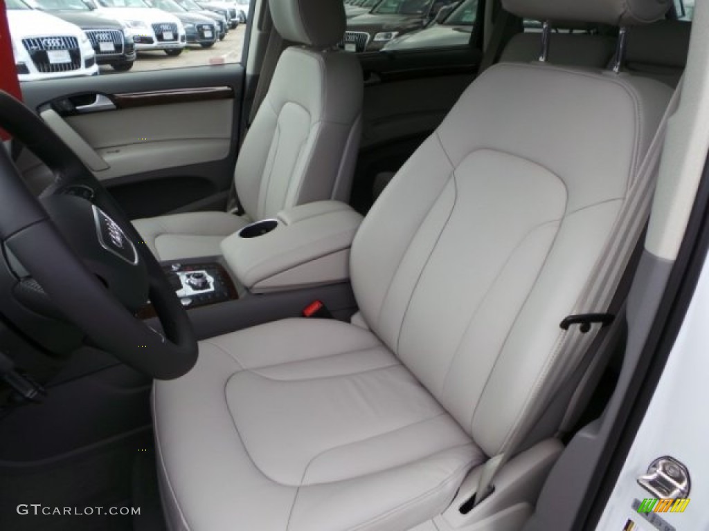 2014 Audi Q7 3.0 TFSI quattro Front Seat Photos