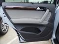 Limestone Gray 2014 Audi Q7 3.0 TFSI quattro Door Panel