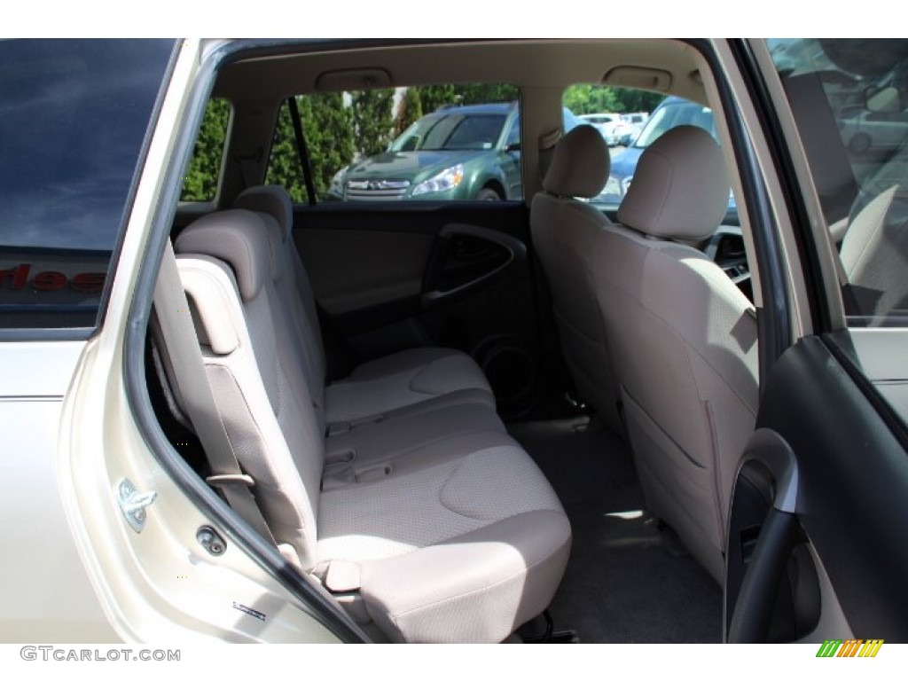 2006 RAV4 V6 4WD - Beige Metallic / Taupe photo #19