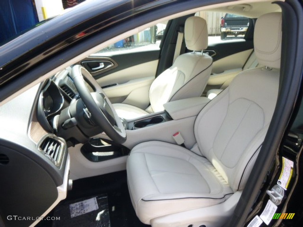Black/Linen Interior 2015 Chrysler 200 C Photo #94653902