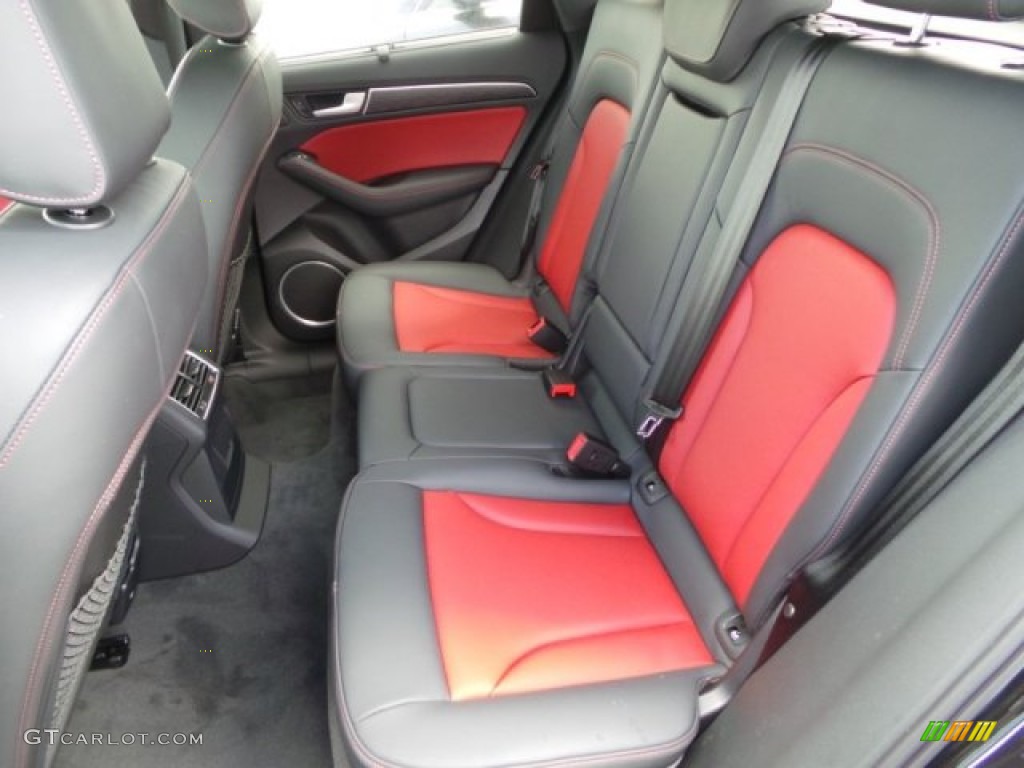 2014 Audi SQ5 Prestige 3.0 TFSI quattro Rear Seat Photos