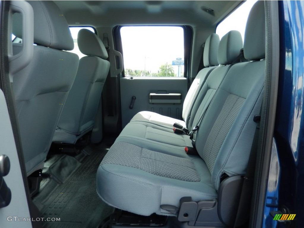 2015 Ford F350 Super Duty XL Crew Cab DRW Rear Seat Photo #94663034