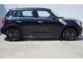 Absolute Black Metallic - Cooper Countryman Photo No. 2