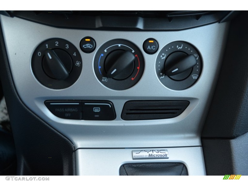 2014 Focus SE Hatchback - Sterling Gray / Charcoal Black photo #14