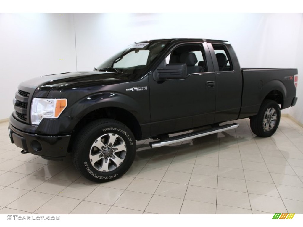 Tuxedo Black Metallic 2013 Ford F150 STX SuperCab 4x4 Exterior Photo #94672436