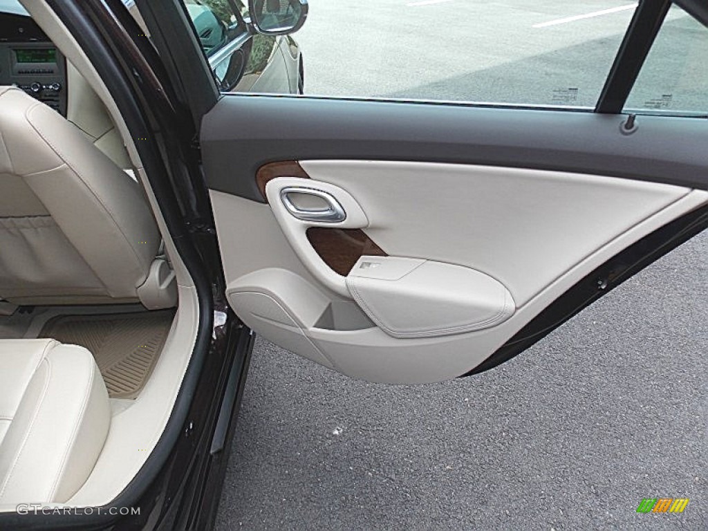 2011 Saab 9-5 Turbo4 Sedan Door Panel Photos