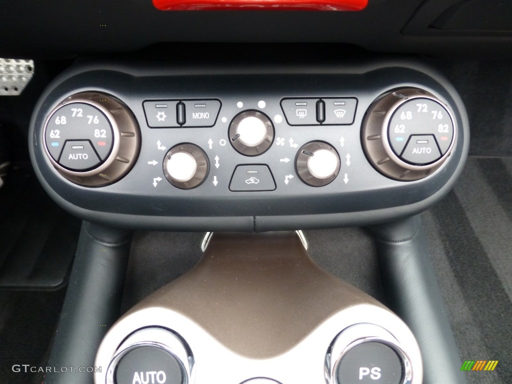 2013 Ferrari California 30 Controls Photo #94688662