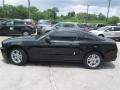 Black - Mustang V6 Coupe Photo No. 3