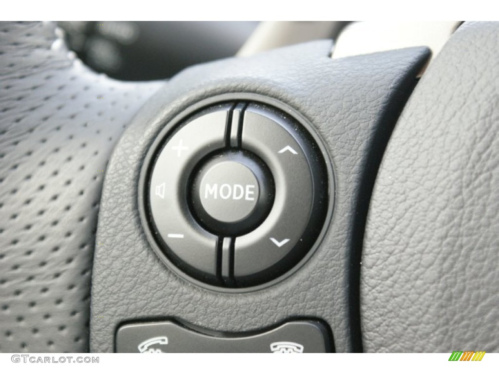 2014 IS 250 - Silver Lining Metallic / Light Gray photo #41