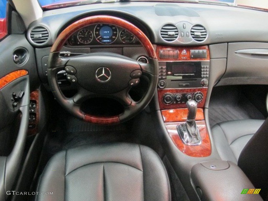 2005 Mercedes-Benz CLK 320 Coupe Charcoal Dashboard Photo #94693273