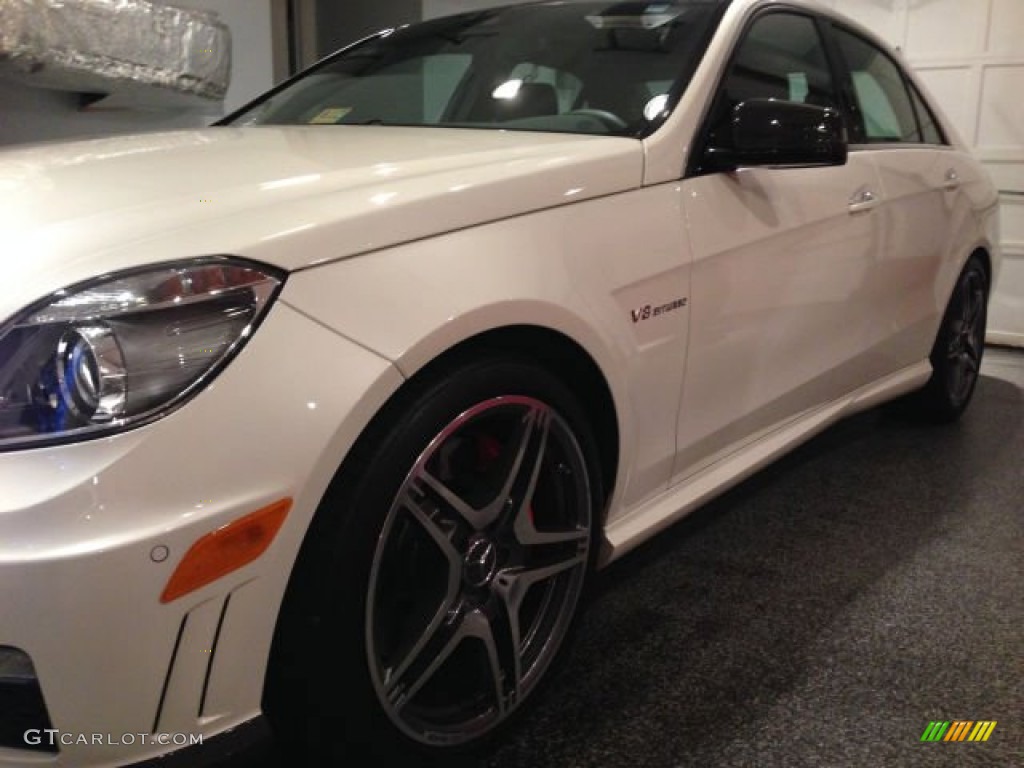 2013 E 63 AMG - Diamond White Metallic / Black photo #1