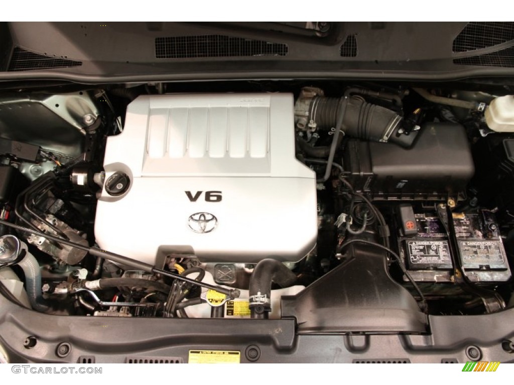 2010 Toyota Highlander SE Engine Photos