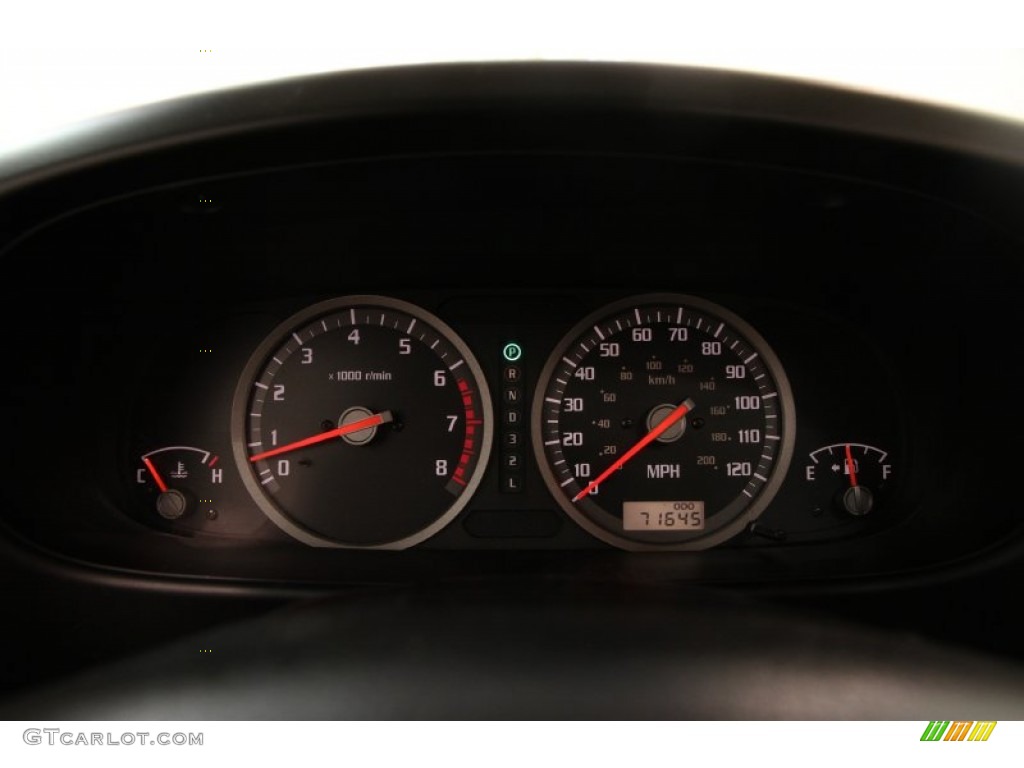 2004 Isuzu Rodeo S 4WD Gauges Photo #94710300