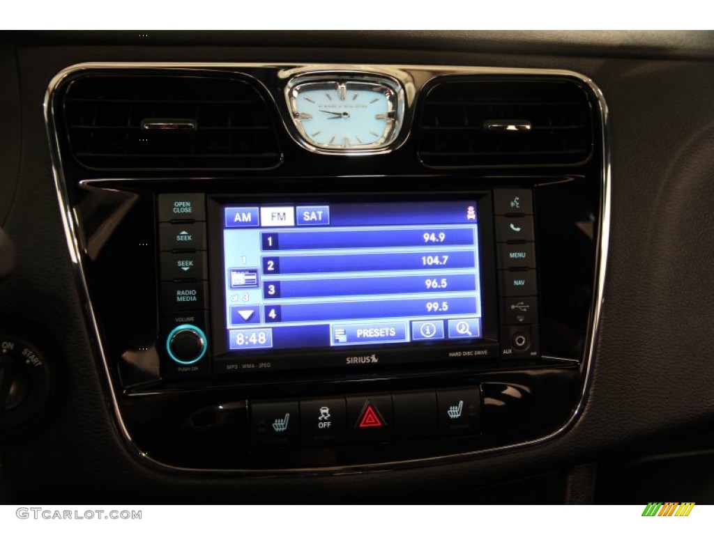 2011 200 S - Tungsten Metallic / Black photo #8