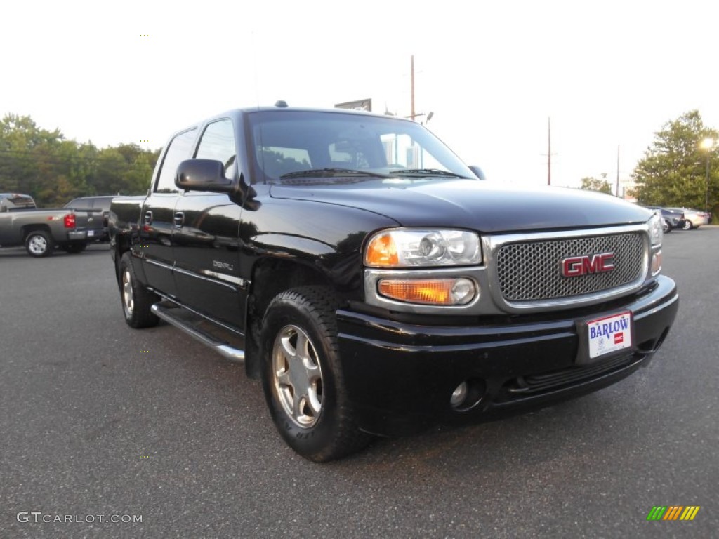 2005 Sierra 1500 Denali Crew Cab AWD - Onyx Black / Stone Gray photo #1