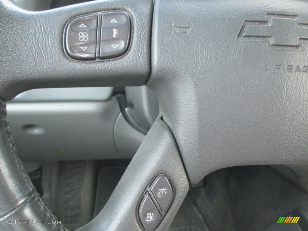 2002 TrailBlazer LTZ 4x4 - Majestic Red Metallic / Dark Pewter photo #13