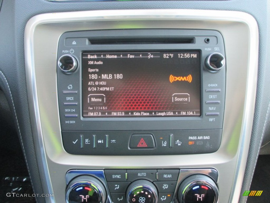 2015 GMC Acadia Denali AWD Controls Photo #94724271