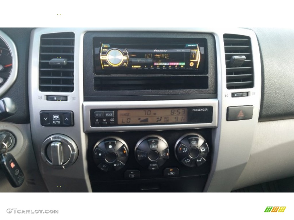 2004 4Runner SR5 4x4 - Natural White / Stone photo #6