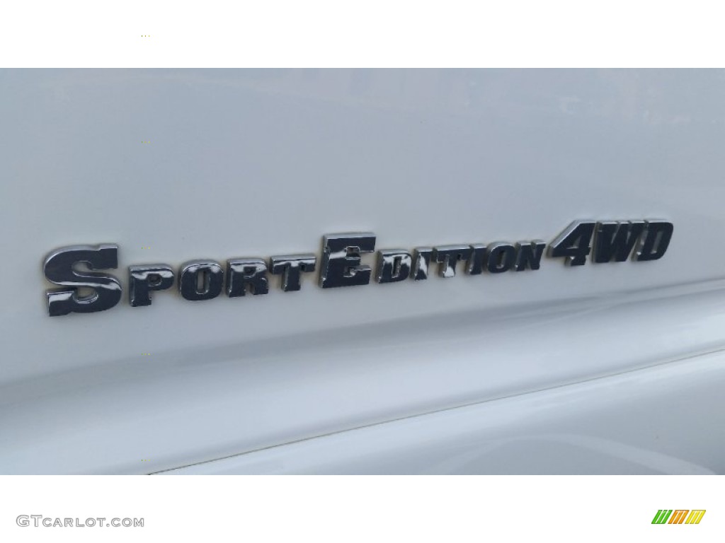 2004 4Runner SR5 4x4 - Natural White / Stone photo #32