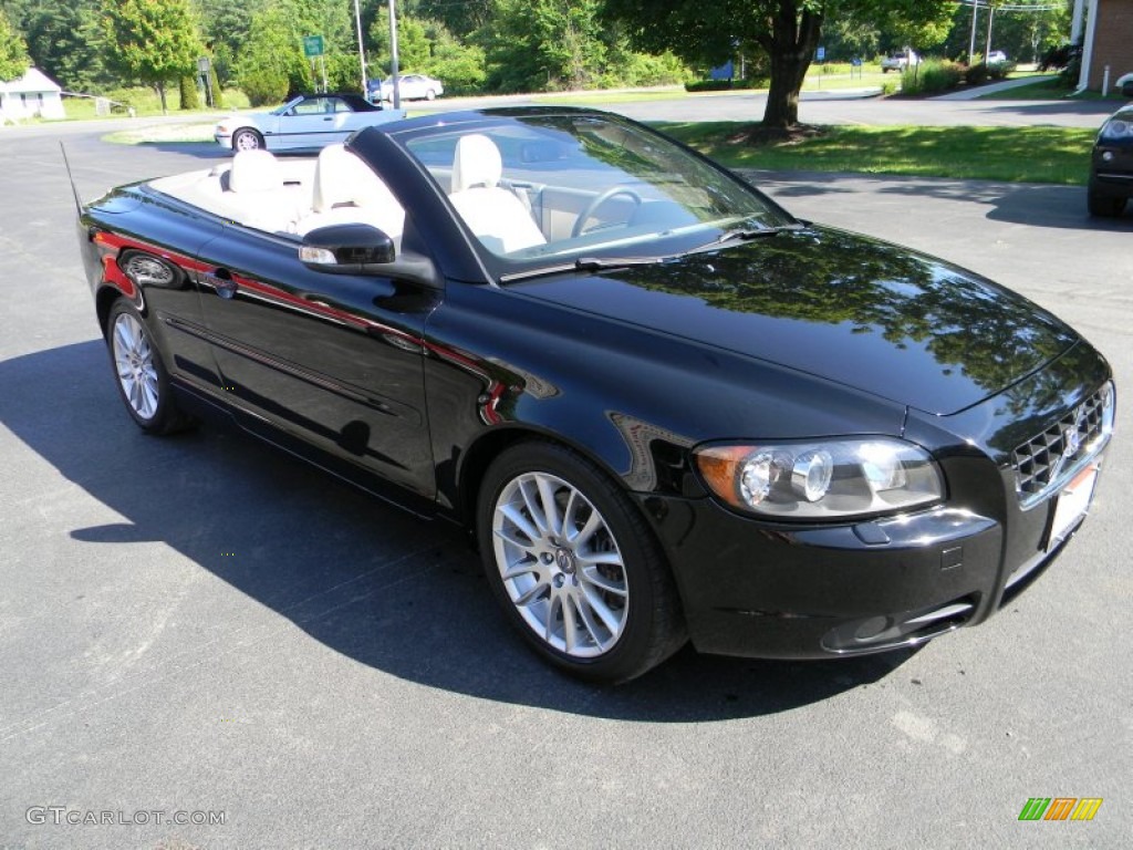2009 C70 T5 Convertible - Solid Black / Calcite photo #13